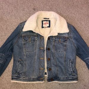 jean jacket with faux fur